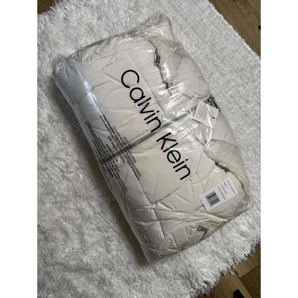 NWT! Calvin Klein Faux Shearling Lined Down Puffer Jacket in Eggshell Size Small - Picture 2 of 6